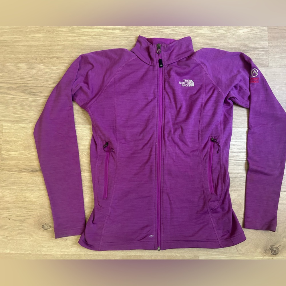 The North Face women’s Summit Series fleece-lined jacket size medium